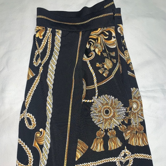 Caché printed skit. Size 4 NWT - Picture 3 of 3